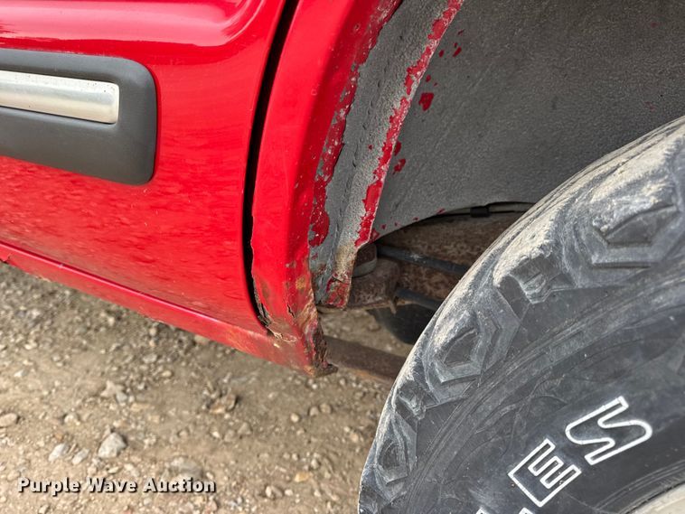 image for item DO2237 2000 Chevrolet Blazer LS SUV