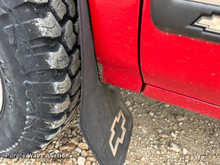 image for item DO2237 2000 Chevrolet Blazer LS SUV