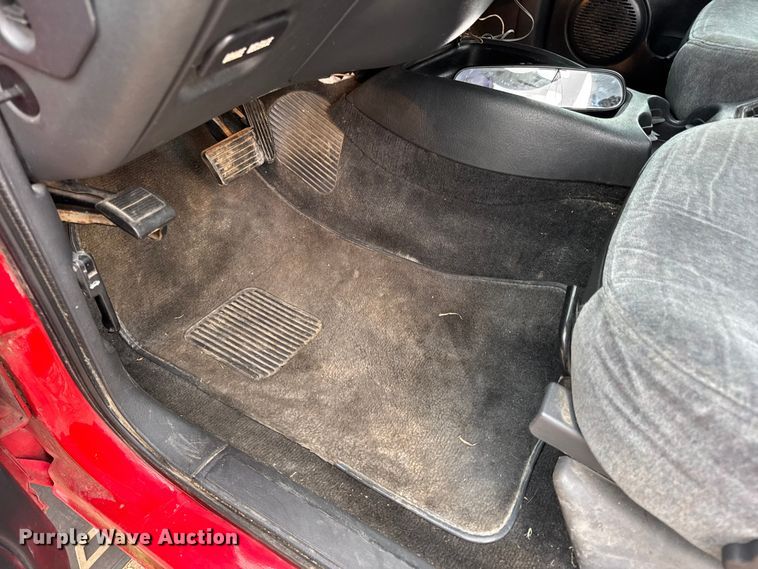 image for item DO2237 2000 Chevrolet Blazer LS SUV