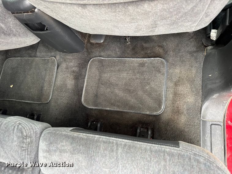 image for item DO2237 2000 Chevrolet Blazer LS SUV