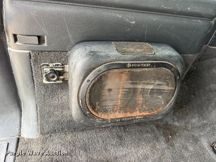 image for item DO2237 2000 Chevrolet Blazer LS SUV