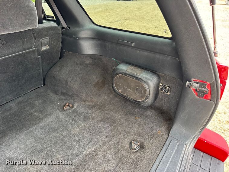 image for item DO2237 2000 Chevrolet Blazer LS SUV