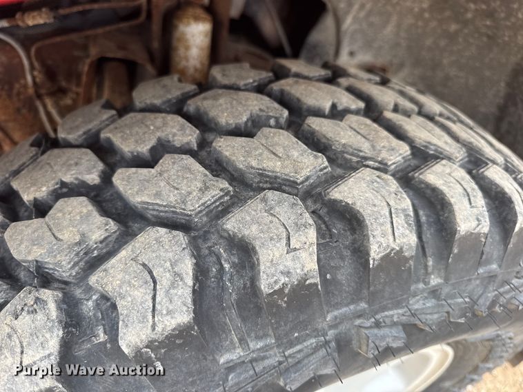 image for item DO2237 2000 Chevrolet Blazer LS SUV