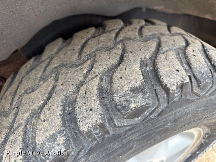 image for item DO2237 2000 Chevrolet Blazer LS SUV