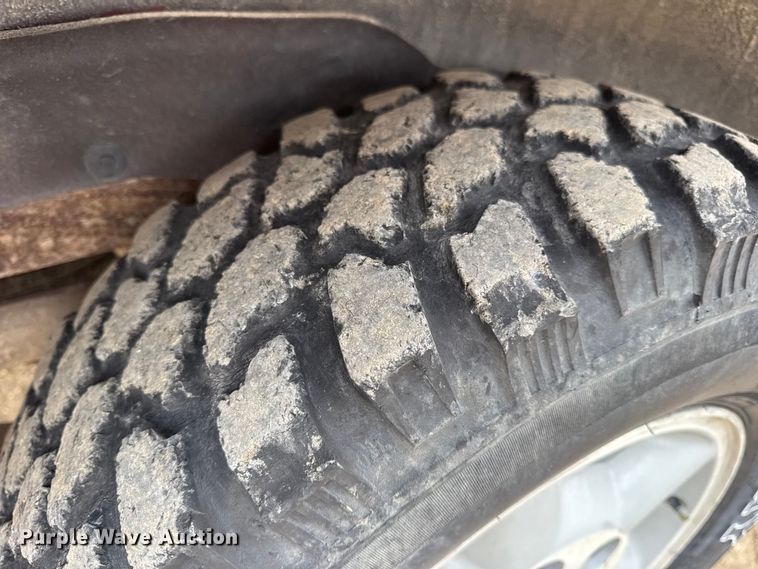 image for item DO2237 2000 Chevrolet Blazer LS SUV