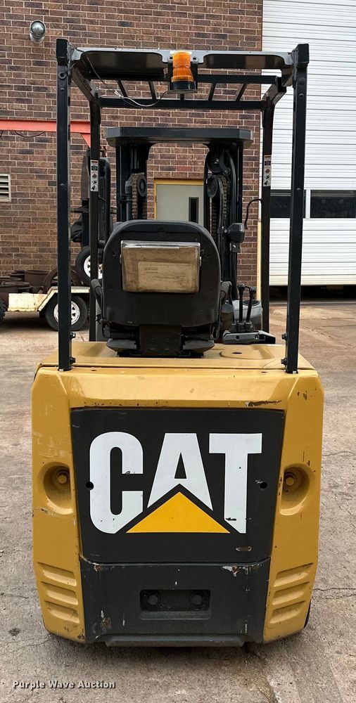 image for item DP8851 2013 Caterpillar EC25N2 forklift