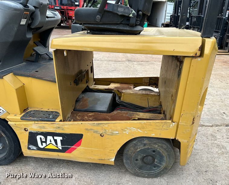 image for item DP8851 2013 Caterpillar EC25N2 forklift
