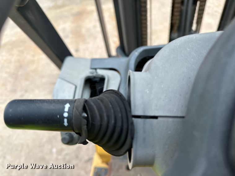 image for item DP8851 2013 Caterpillar EC25N2 forklift