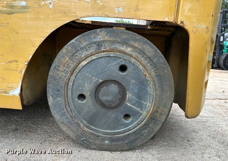 image for item DP8851 2013 Caterpillar EC25N2 forklift