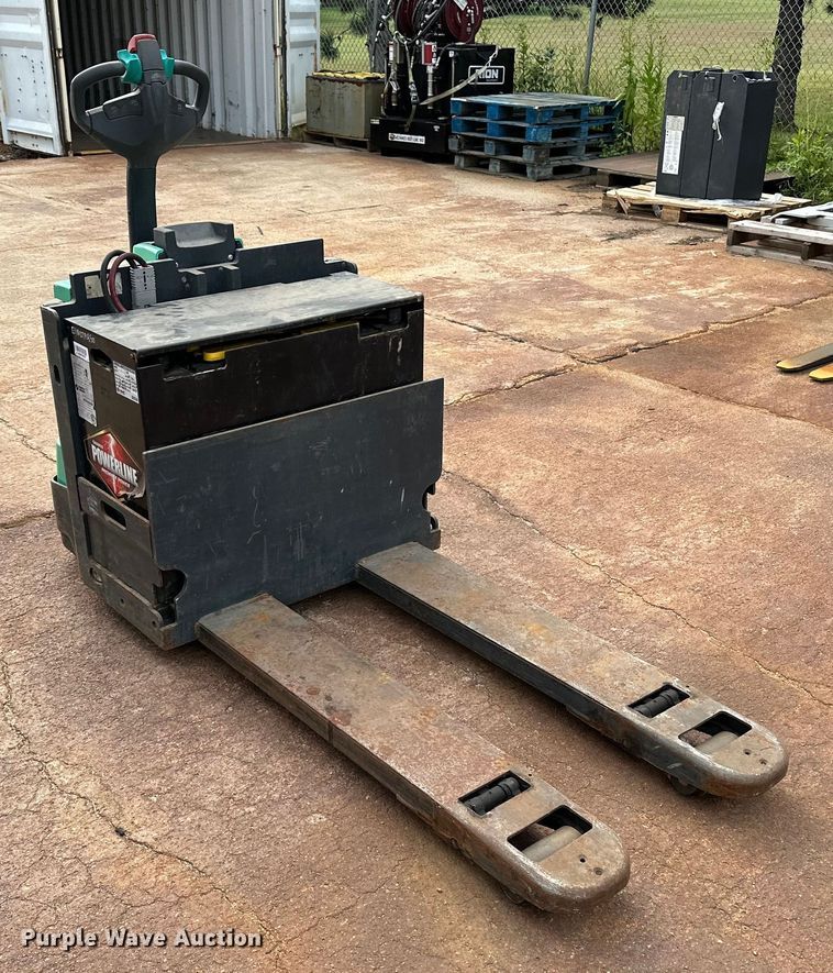 image for item DP8852 2018 Mitsubishi PW30L pallet jack