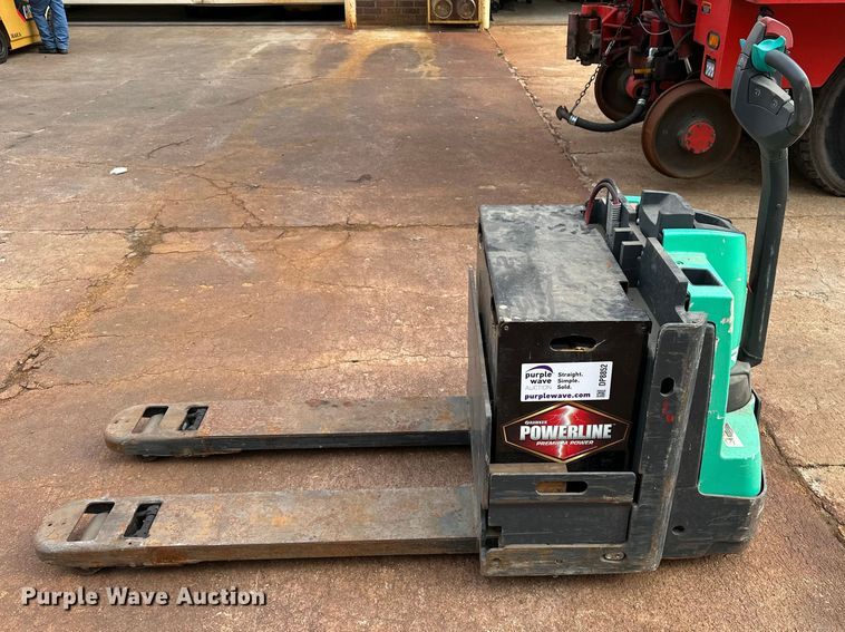 image for item DP8852 2018 Mitsubishi PW30L pallet jack