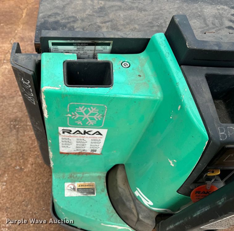 image for item DP8852 2018 Mitsubishi PW30L pallet jack