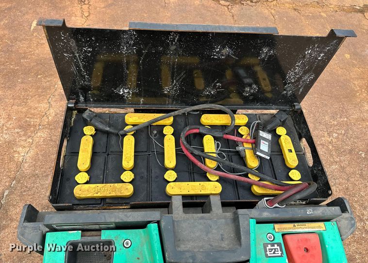 image for item DP8852 2018 Mitsubishi PW30L pallet jack