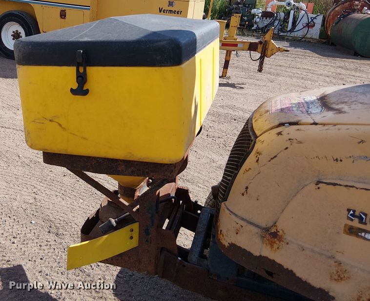 image for item DT6280 Hustler 3700 lawn mower