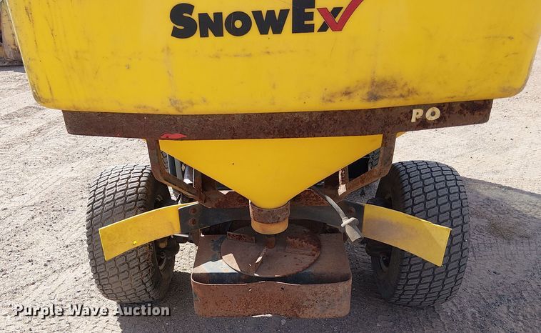 image for item DT6280 Hustler 3700 lawn mower