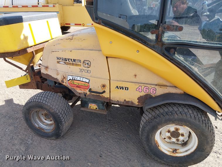 image for item DT6280 Hustler 3700 lawn mower