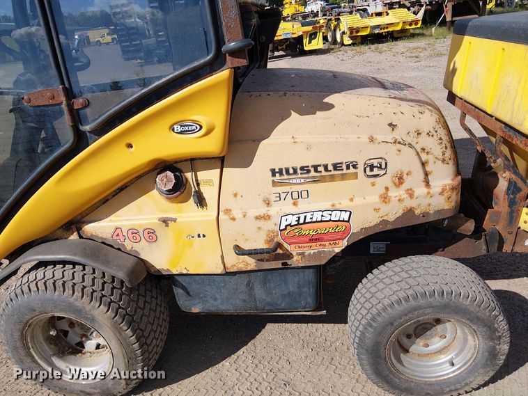 image for item DT6280 Hustler 3700 lawn mower