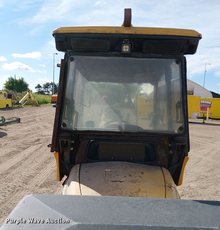 image for item DT6280 Hustler 3700 lawn mower