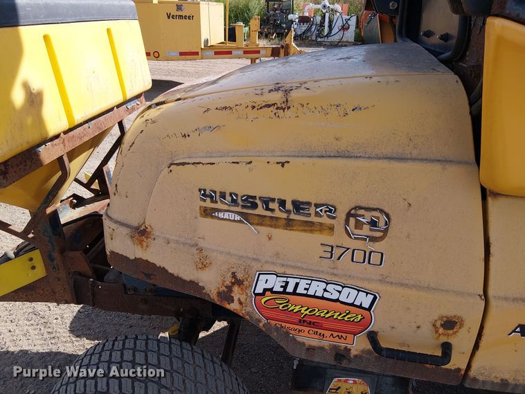 image for item DT6280 Hustler 3700 lawn mower