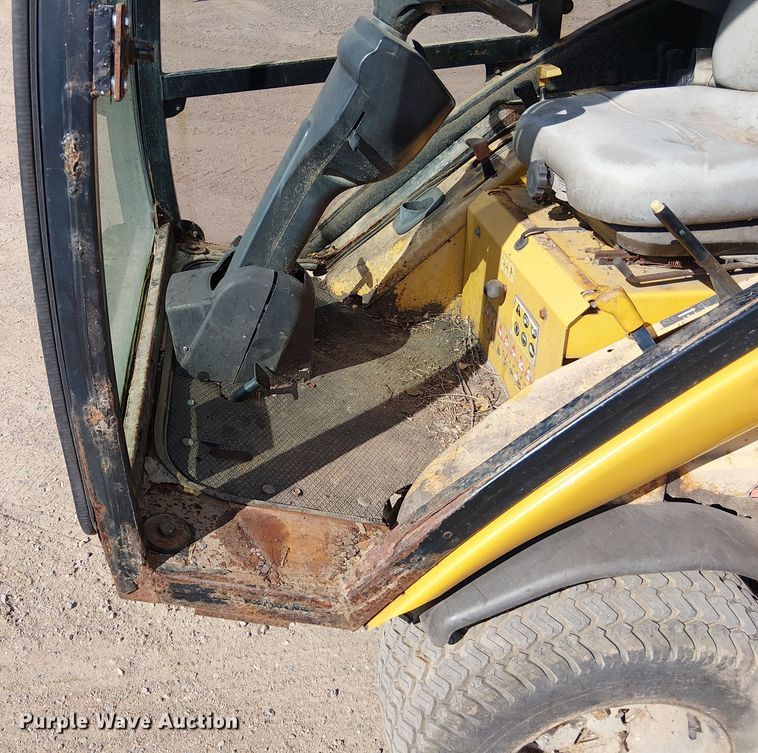 image for item DT6280 Hustler 3700 lawn mower