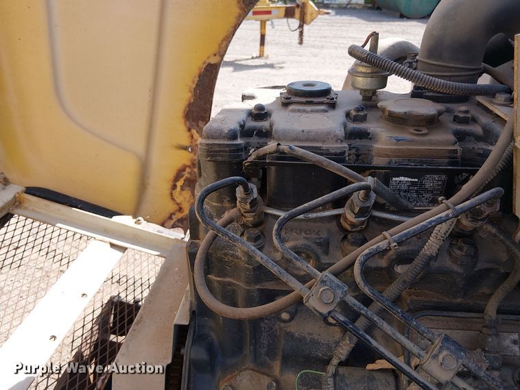 image for item DT6280 Hustler 3700 lawn mower