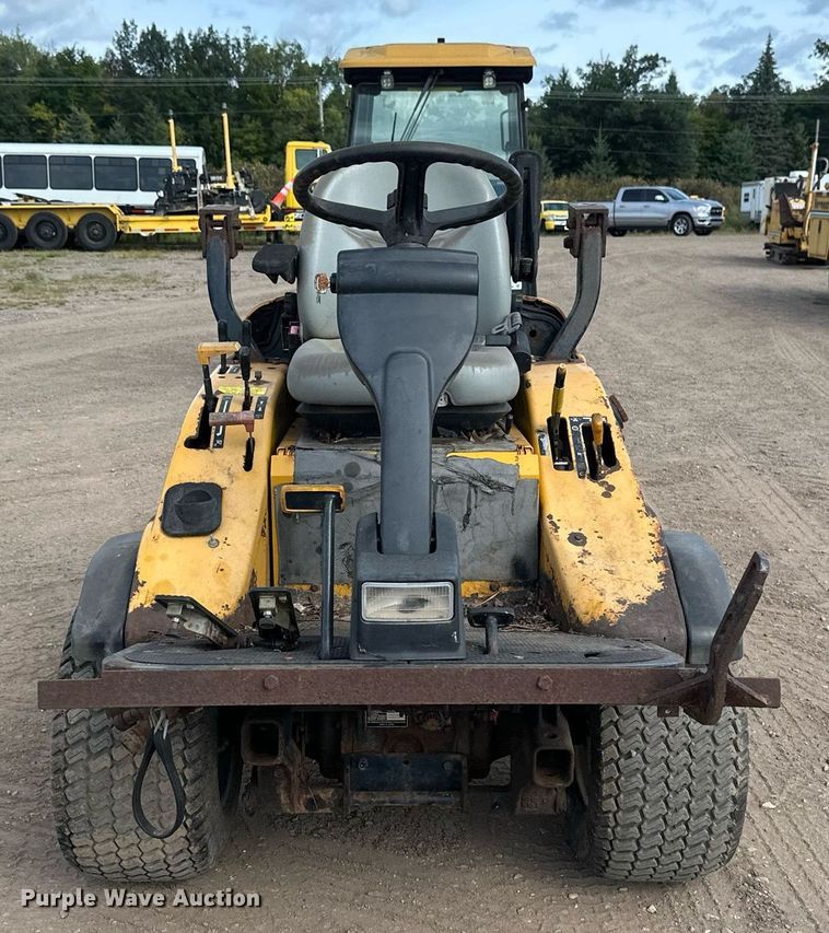 image for item DT6281 Hustler 3700 lawn mower