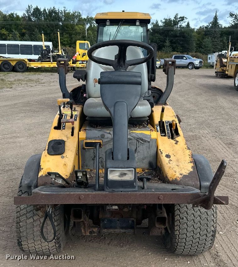 image for item DT6281 Hustler 3700 lawn mower