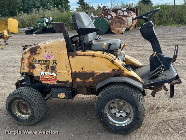 image for item DT6281 Hustler 3700 lawn mower