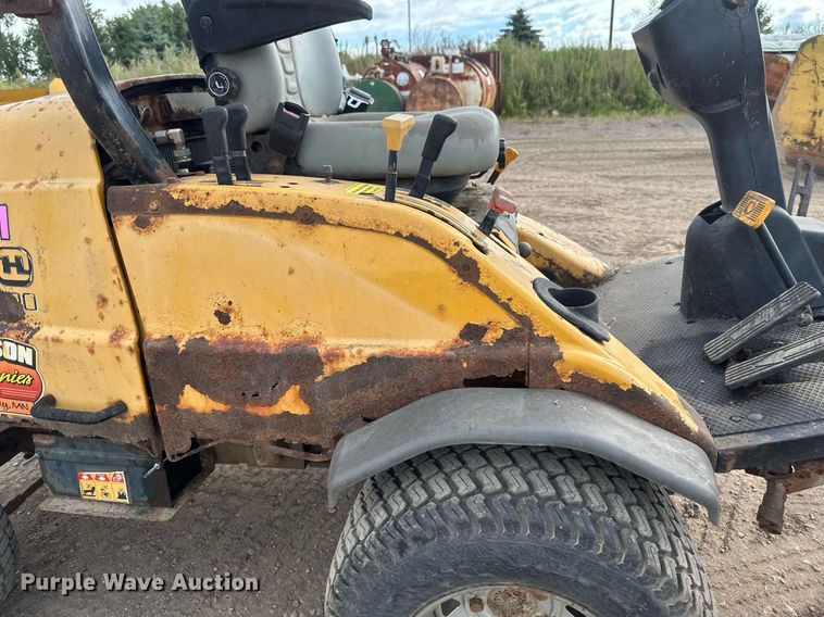 image for item DT6281 Hustler 3700 lawn mower