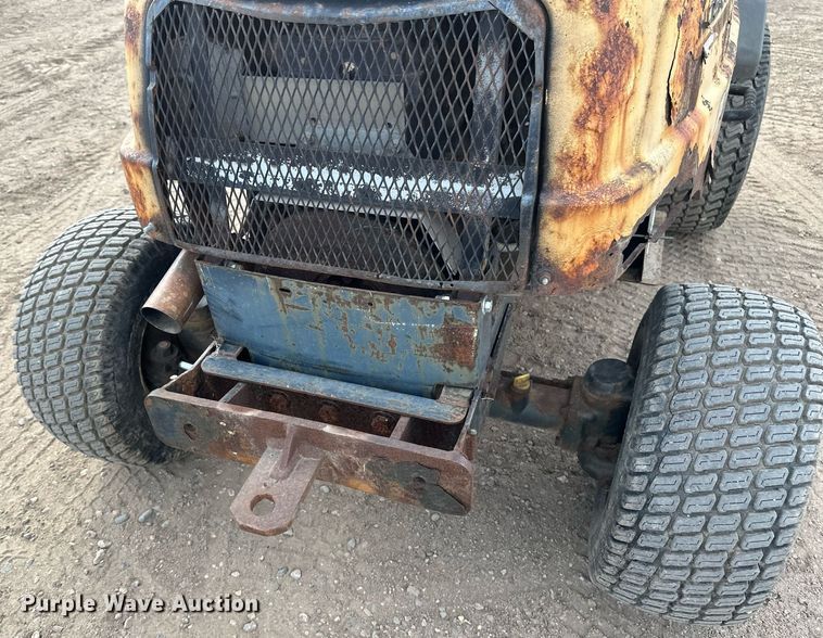 image for item DT6281 Hustler 3700 lawn mower