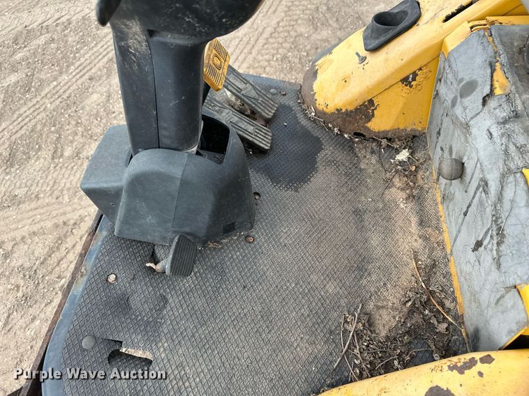 image for item DT6281 Hustler 3700 lawn mower