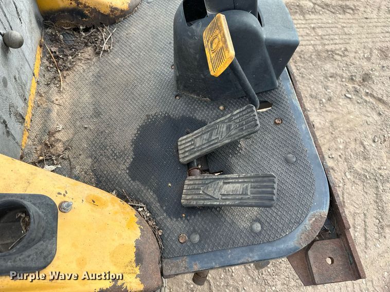 image for item DT6281 Hustler 3700 lawn mower