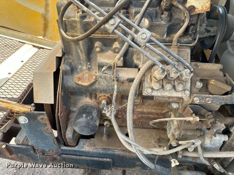 image for item DT6281 Hustler 3700 lawn mower