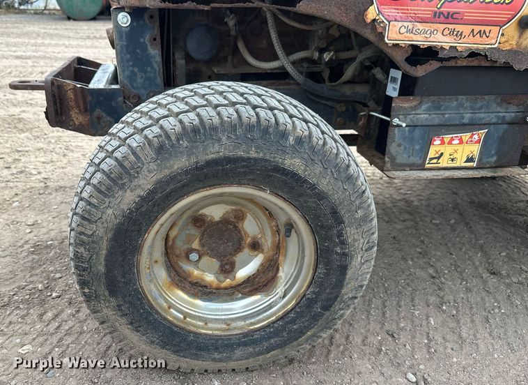 image for item DT6281 Hustler 3700 lawn mower