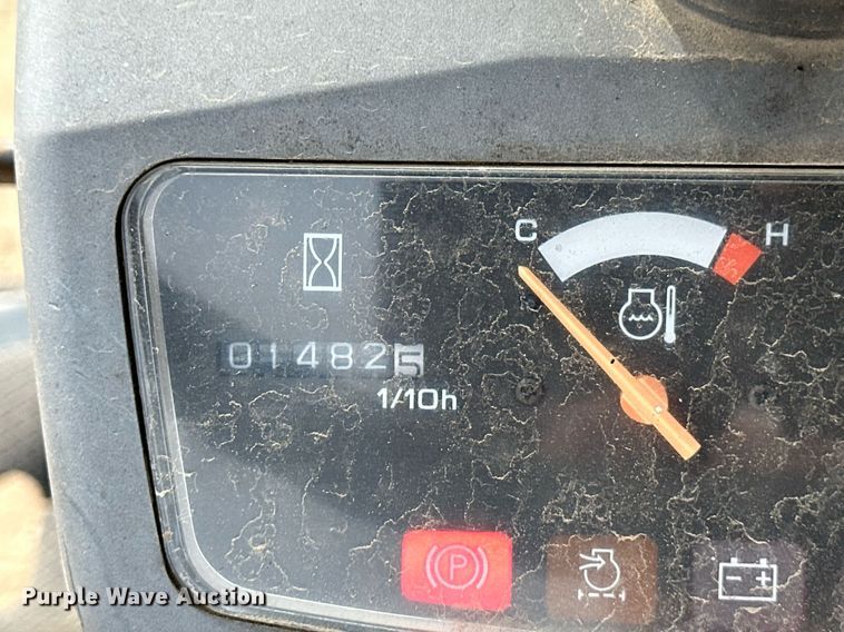 image for item DT6282 Hustler 3700 lawn mower