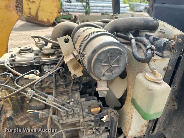 image for item DT6282 Hustler 3700 lawn mower