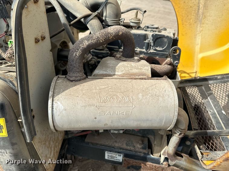 image for item DT6282 Hustler 3700 lawn mower