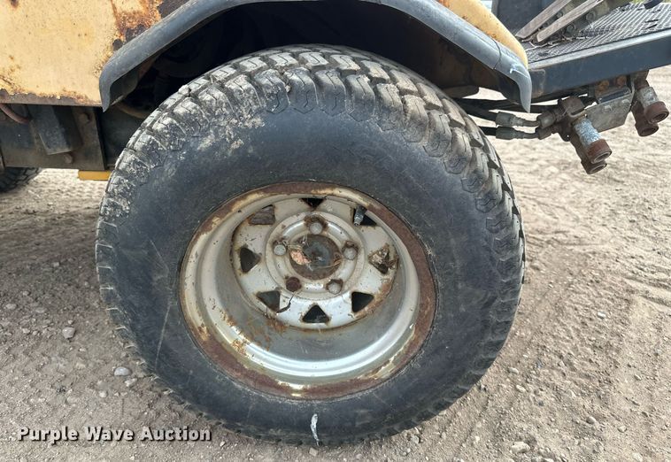 image for item DT6282 Hustler 3700 lawn mower