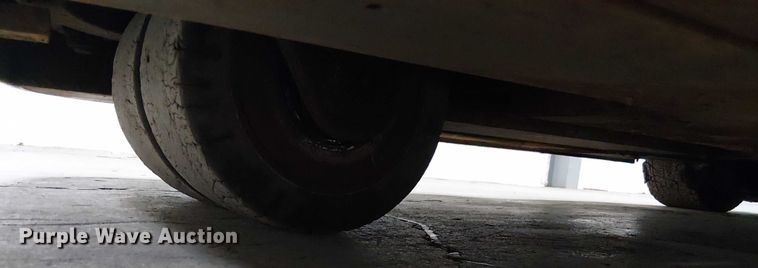 image for item DT6297 crown Cascade sideshifter forklift