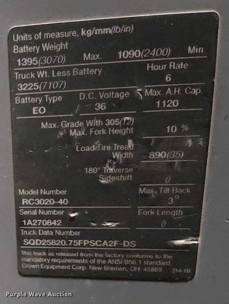 image for item DT6297 crown Cascade sideshifter forklift