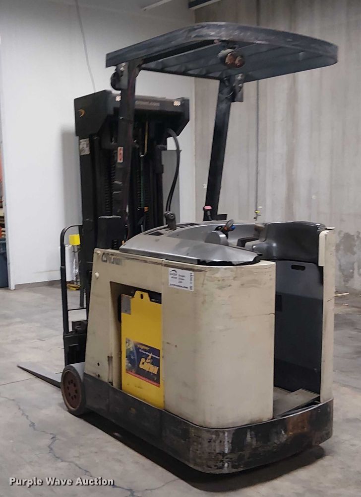 image for item DT6298 crown Cascade sideshifter 55S-SSS-AO2 forklift