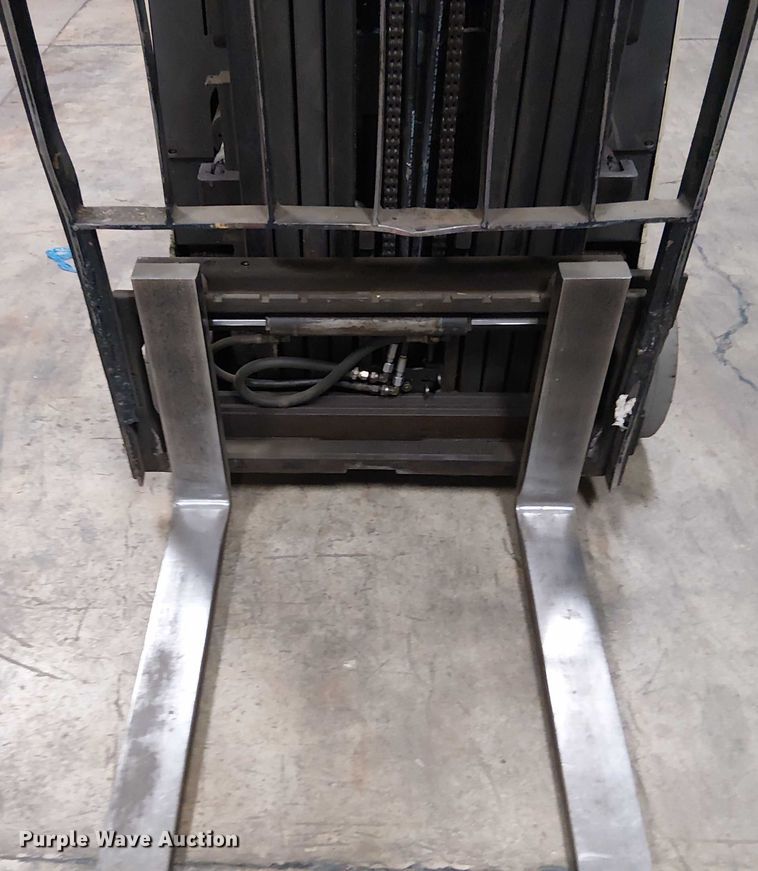 image for item DT6298 crown Cascade sideshifter 55S-SSS-AO2 forklift