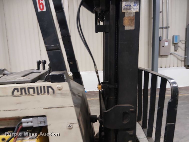 image for item DT6298 crown Cascade sideshifter 55S-SSS-AO2 forklift