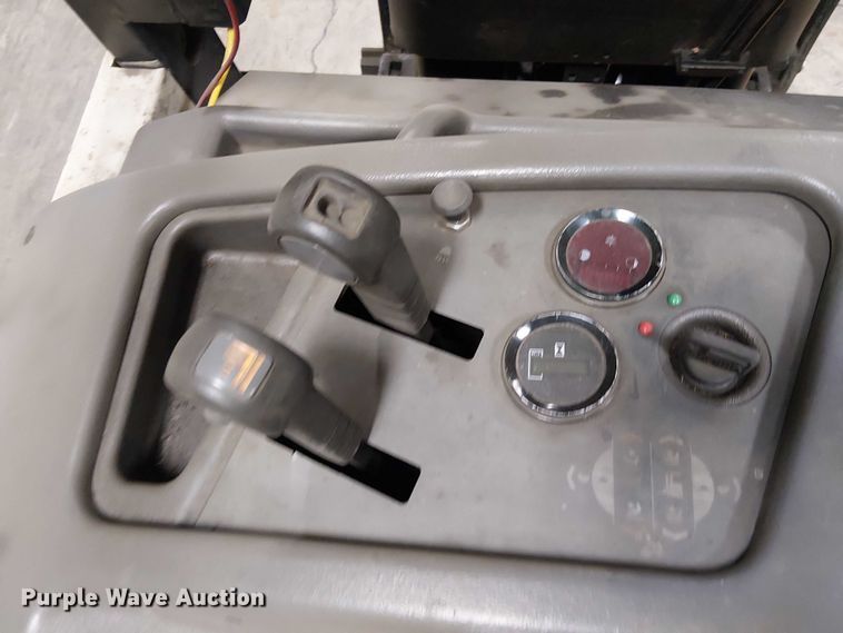 image for item DT6298 crown Cascade sideshifter 55S-SSS-AO2 forklift