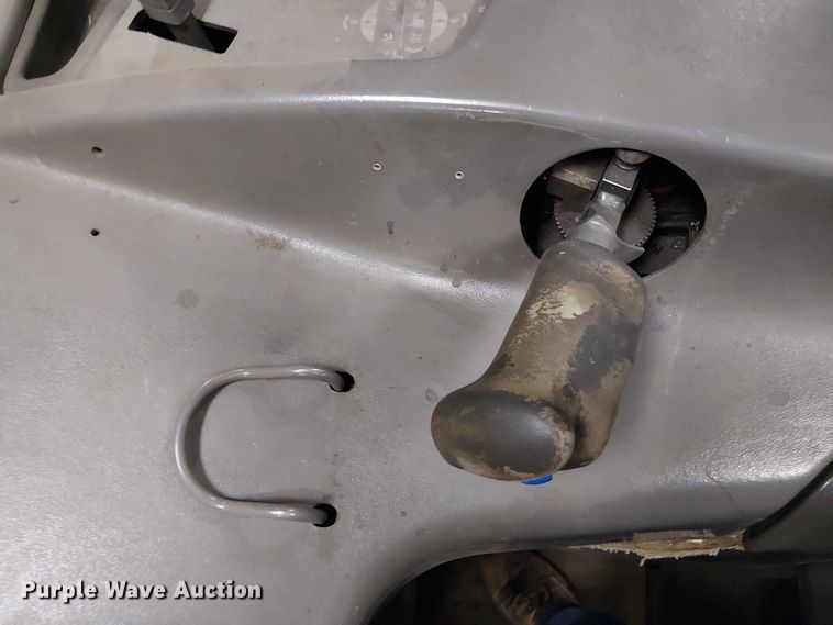 image for item DT6298 crown Cascade sideshifter 55S-SSS-AO2 forklift