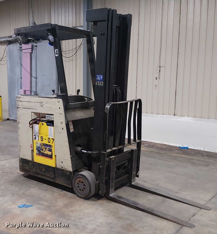 image for item DT6299 crown RC302C-35 forklift
