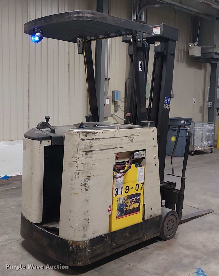 image for item DT6299 crown RC302C-35 forklift