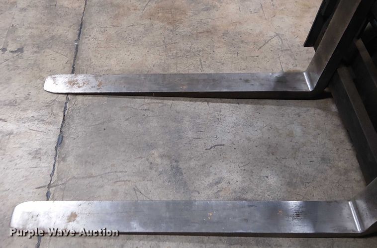 image for item DT6299 crown RC302C-35 forklift