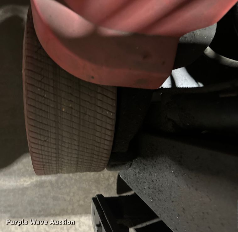 image for item DT6300 Raymond 425-C40QM forklift