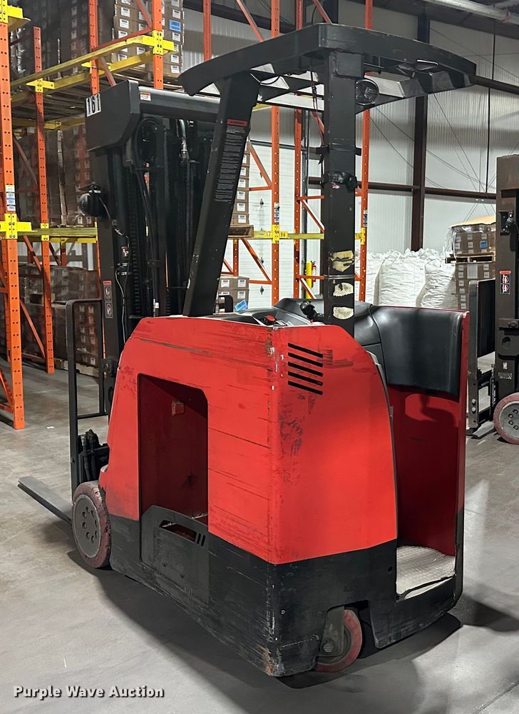 image for item DT6301 Raymond 425-C40QM forklift